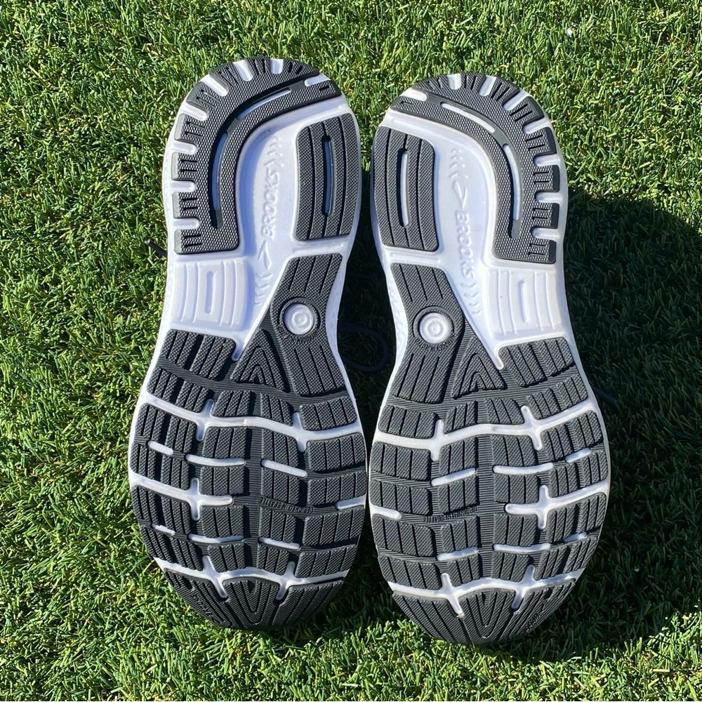 Brooks Ghost 16 Neutral Running Shoe Black/Grey/White 8 Medium - Picture 9 of 11
